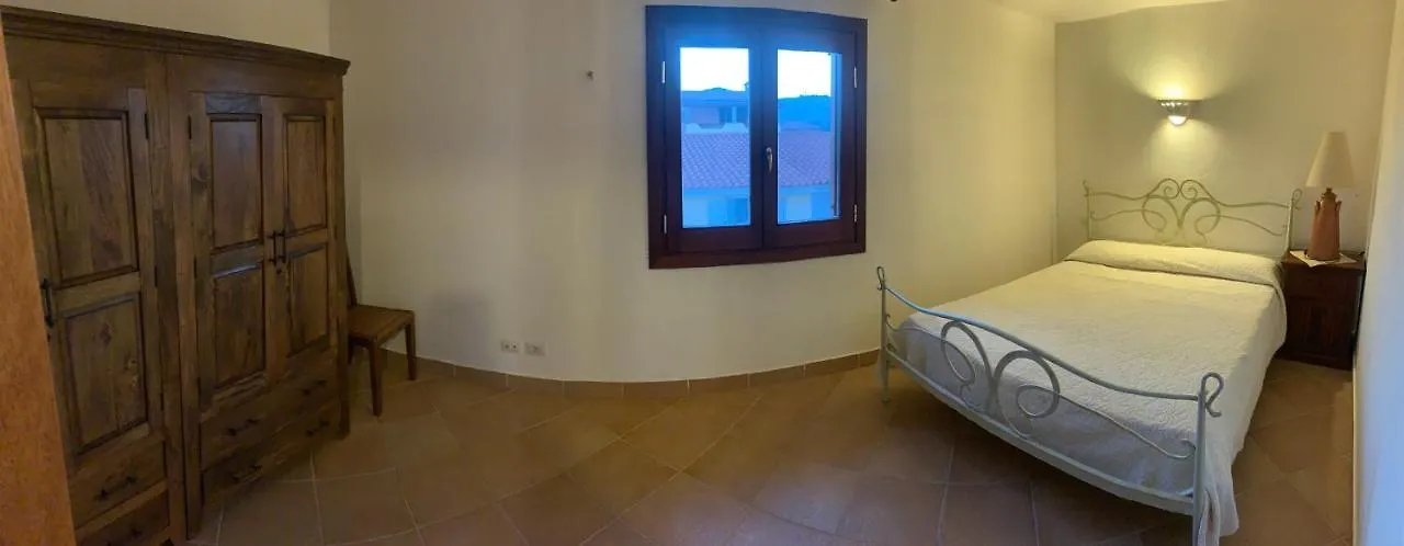 Appartamenti Bella Vista Su Tavolara Porto San Paolo  0*, Porto San Paolo (Sardinia) Italia