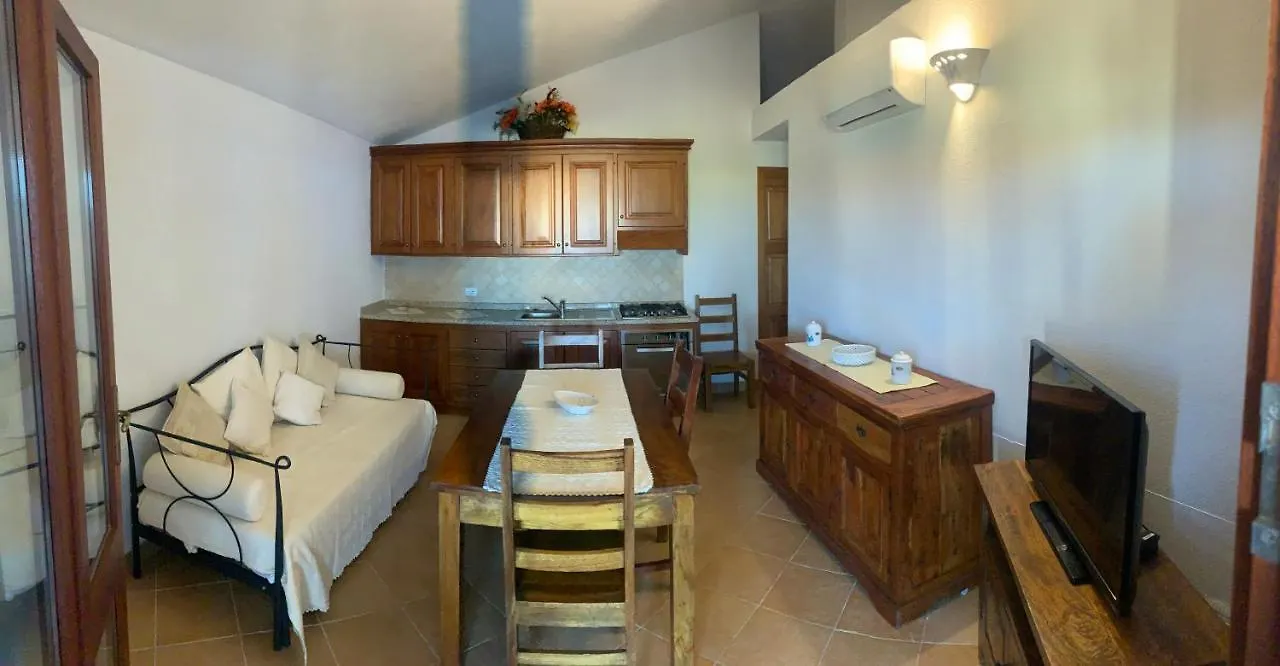 Appartamenti Bella Vista Su Tavolara Porto San Paolo  Italia