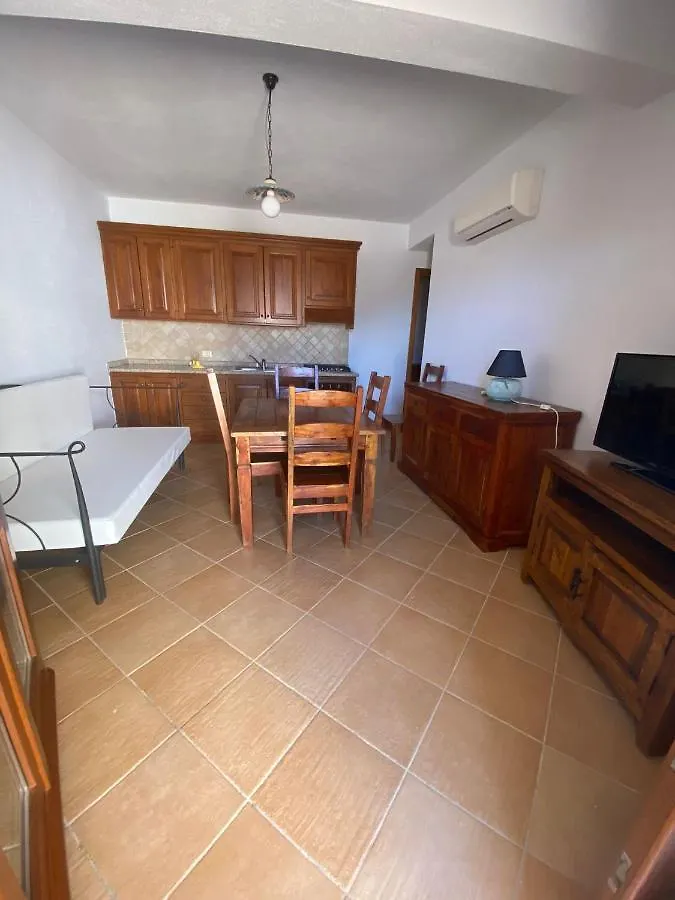 Appartamenti Bella Vista Su Tavolara Porto San Paolo  Italia